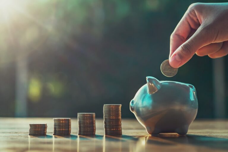 Can Investors Pick the Best Mutual Fund Scheme for SIP in Hyderabad Based on Age & Goals?