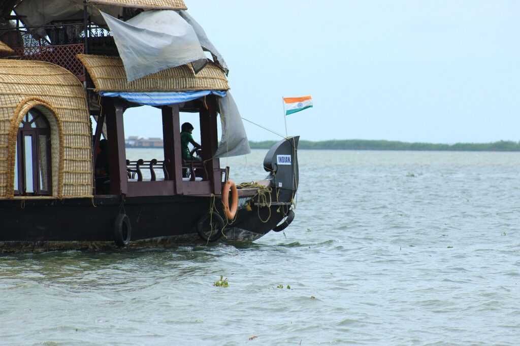 kerala houseboat tours